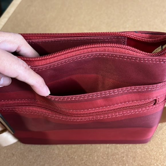 RADLEY LONDON ZIP-TOP CROSSBODY BAG - Picture 8 of 11